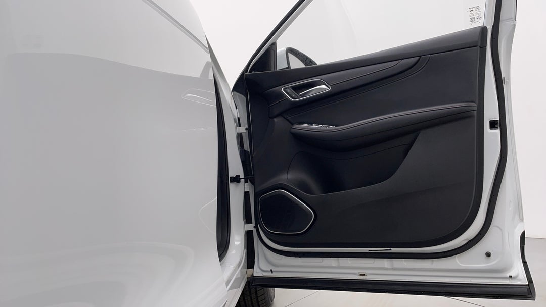 2021 MG HS Core, Automatic, 69129 km, Speaker View