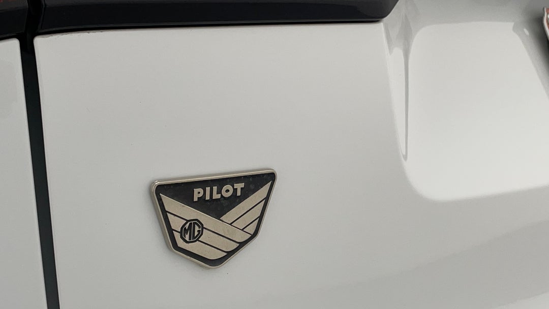 2021 MG HS Core, Automatic, 69129 km, Badge (Boot Left Side)