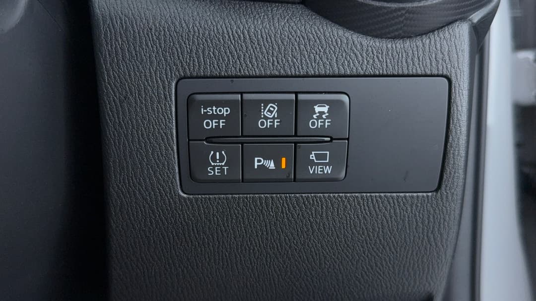 2024 Mazda Mazda2 G15 Gt, Automatic, 16371 km, Utility Switches/Buttons