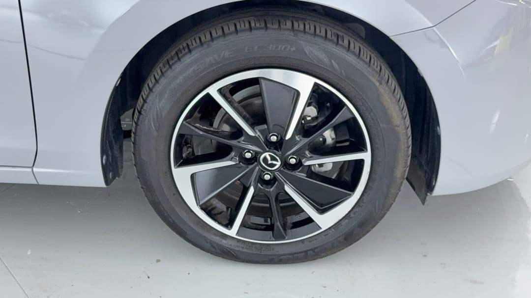 2024 Mazda Mazda2 G15 Gt, Automatic, 16371 km, Right Front Wheel