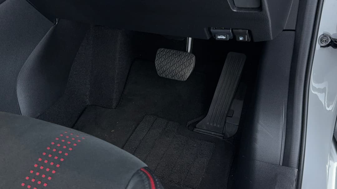 2024 Mazda Mazda2 G15 Gt, Automatic, 16371 km, Pedals and Footmat