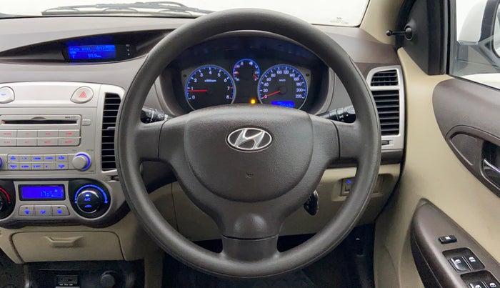2010 Hyundai i20 MAGNA O 1.2, Petrol, Manual, 28,434 km, Steering Wheel Close Up