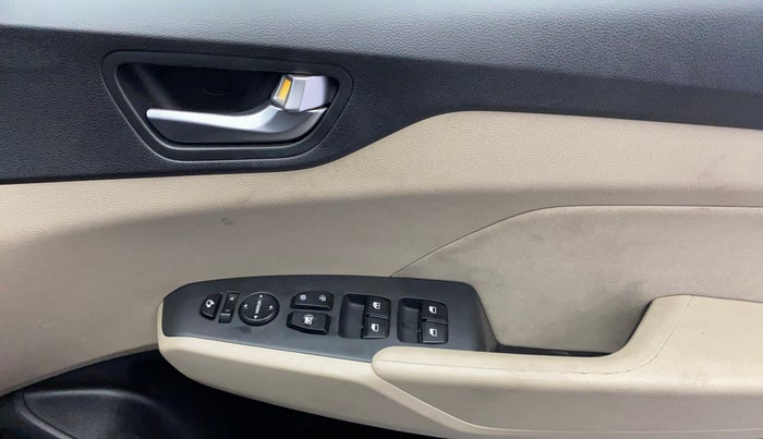 2021 Hyundai Verna SX 1.5 VTVT IVT, Petrol, Automatic, 40,261 km, Driver Side Door Panels Control