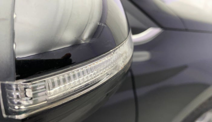 2021 Hyundai Verna SX 1.5 VTVT IVT, Petrol, Automatic, 40,261 km, Right rear-view mirror - Indicator light has minor damage