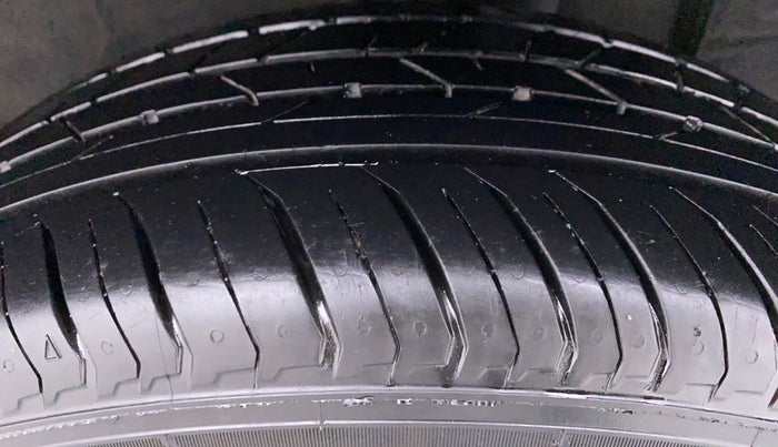 2021 Nissan MAGNITE XV PRIMIUM MT, Petrol, Manual, 8,345 km, Left Rear Tyre Tread