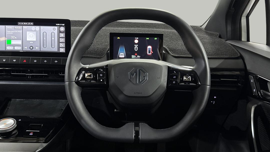 2024 MG Mg4 Excite 51, Automatic, 6472 km, Steering Wheel Close-up