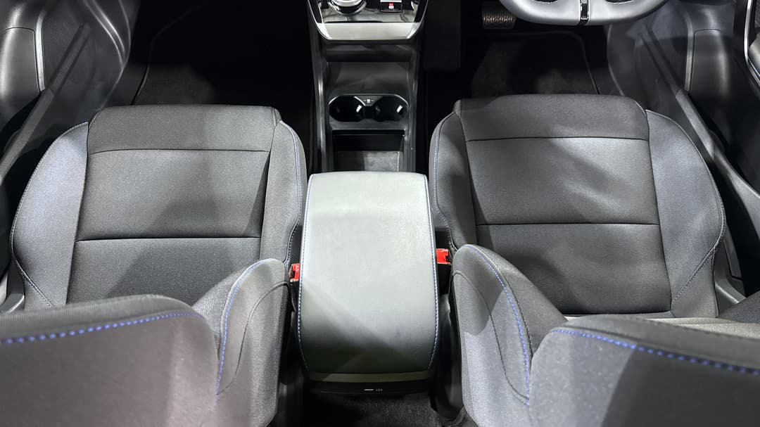 2024 MG Mg4 Excite 51, Automatic, 6472 km, Center Console
