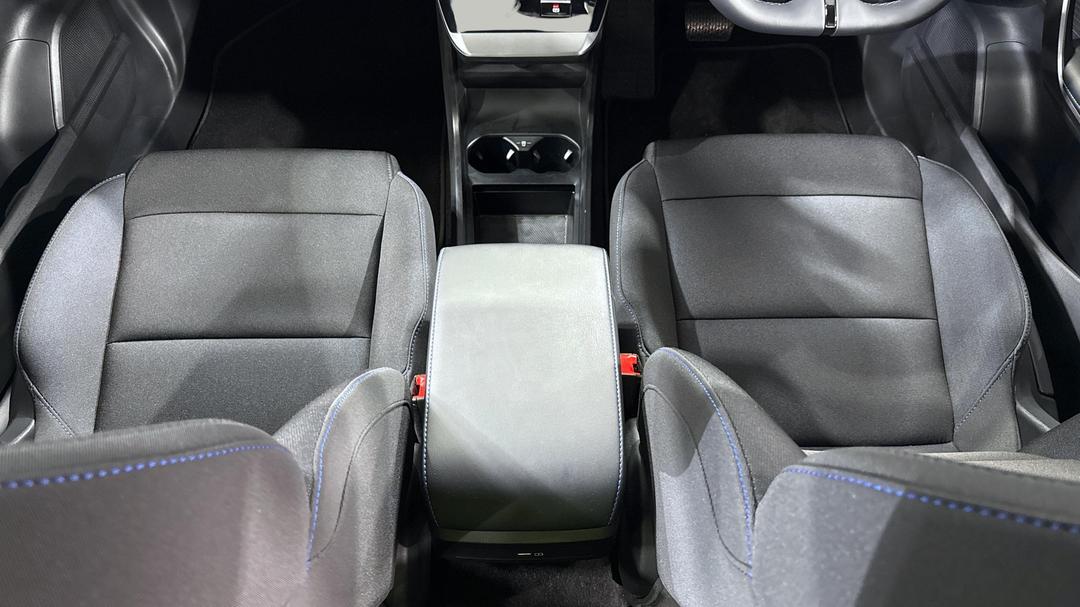 2024 MG Mg4 Excite 51, Automatic, 6472 km, Center Console