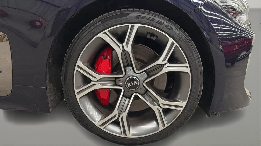 2017 Kia Stinger Gt (red Leather), Automatic, 135406 km, Right Front Wheel