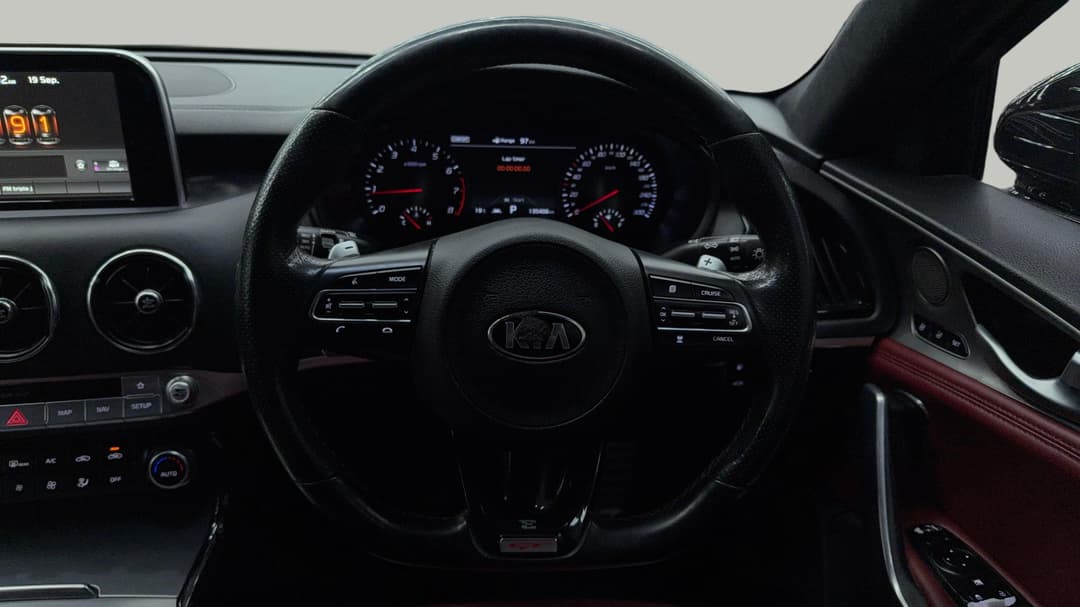 2017 Kia Stinger Gt (red Leather), Automatic, 135406 km, Steering Wheel Close-up