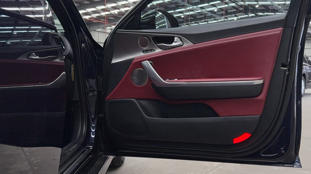 2017 Kia Stinger Gt (red Leather), Automatic, 135406 km, Speaker View
