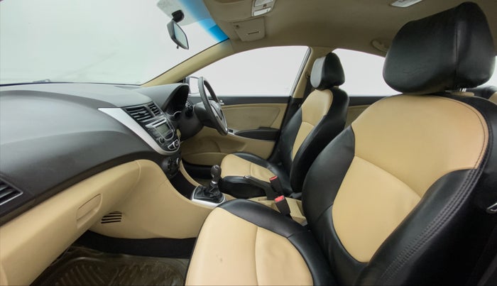 2013 Hyundai Verna FLUIDIC 1.4 VTVT, Petrol, Manual, 59,241 km, Right Side Front Door Cabin