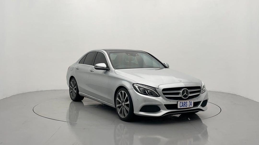 Right Front Diagonal (45- Degree) View