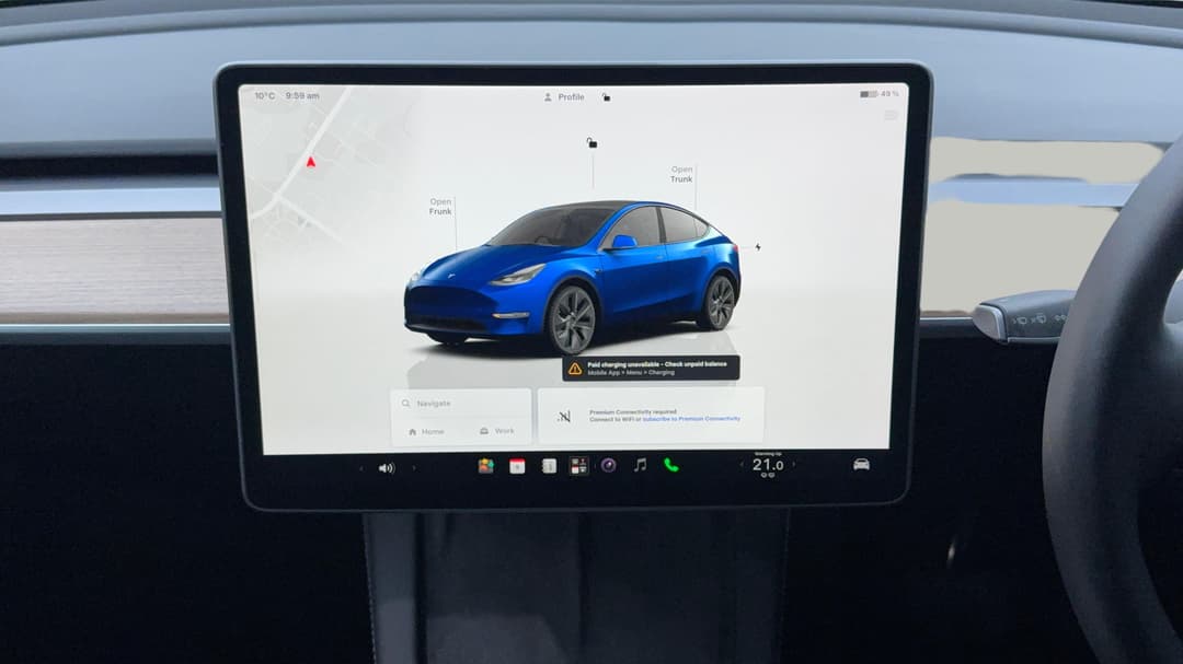 2024 Tesla Model Y Rear-wheel Drive, Automatic, 9165 km, Center Console