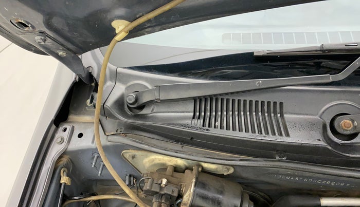 2018 Maruti Alto 800 LXI, Petrol, Manual, 39,074 km, Bonnet (hood) - Cowl vent panel has minor damage