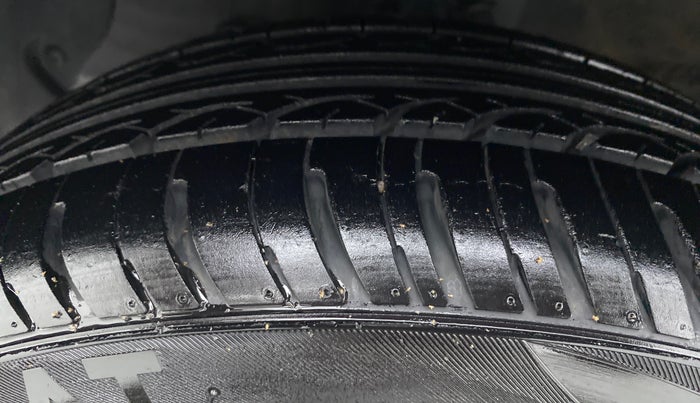 2018 Hyundai Grand i10 MAGNA 1.2 KAPPA VTVT, Petrol, Manual, 56,153 km, Left Front Tyre Tread