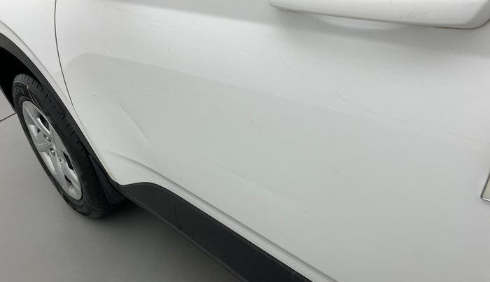 2022 Hyundai VENUE S 1.2, Petrol, Manual, 10,380 km, Front passenger door - Slightly dented