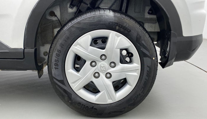 2022 Hyundai VENUE S 1.2, Petrol, Manual, 10,380 km, Left Rear Wheel