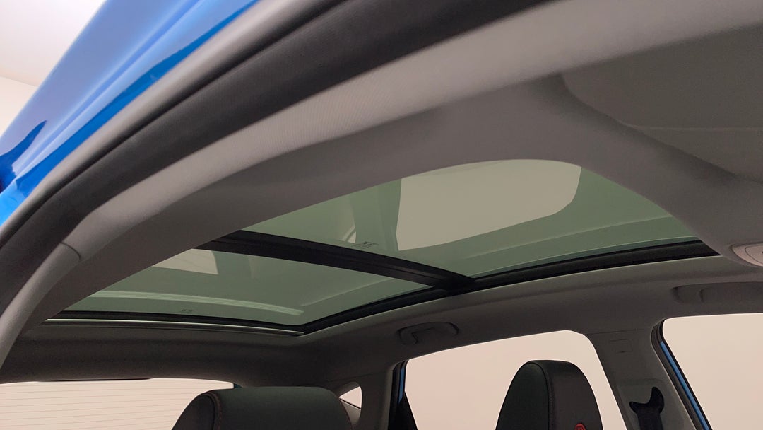 Interior Sunroof/Moonroof