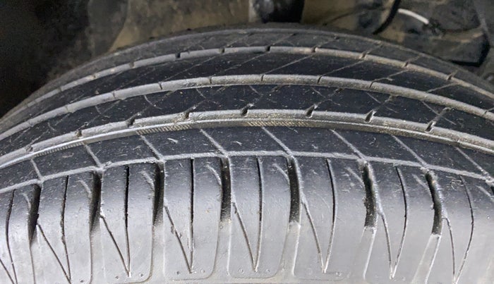 2019 Maruti Vitara Brezza ZDI, Diesel, Manual, 22,562 km, Right Front Tyre Tread