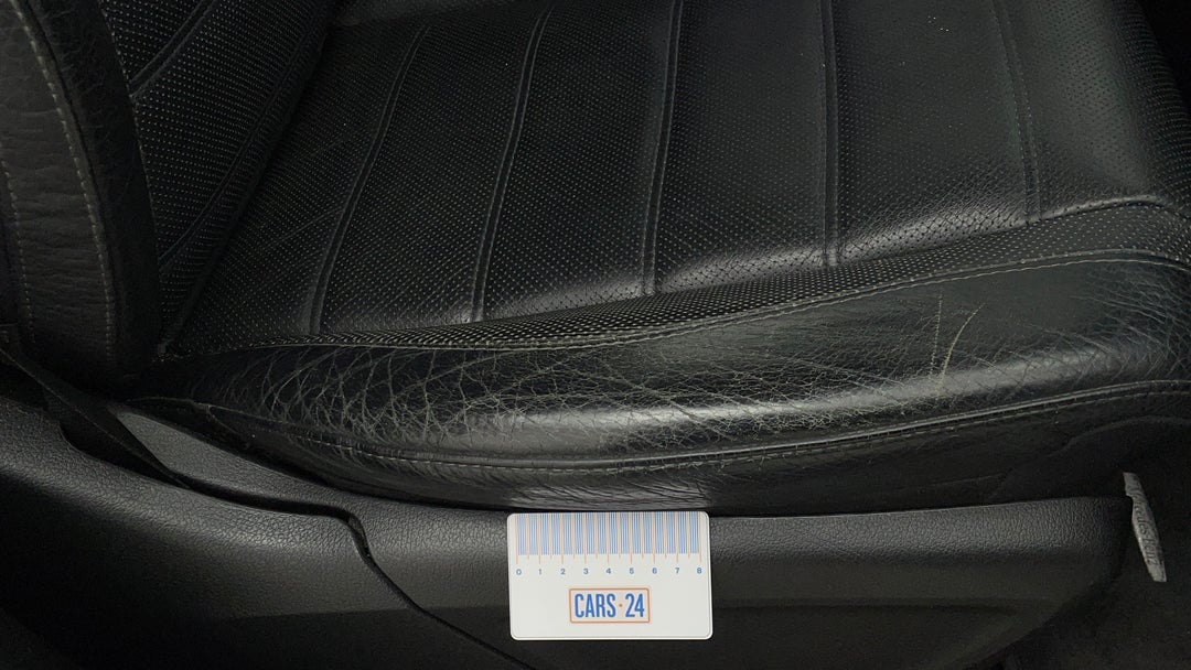 Seats Front RHS Wear