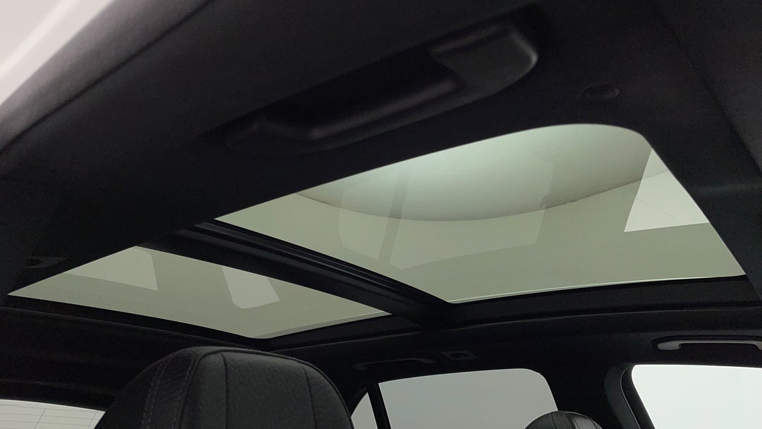Interior Sunroof/Moonroof