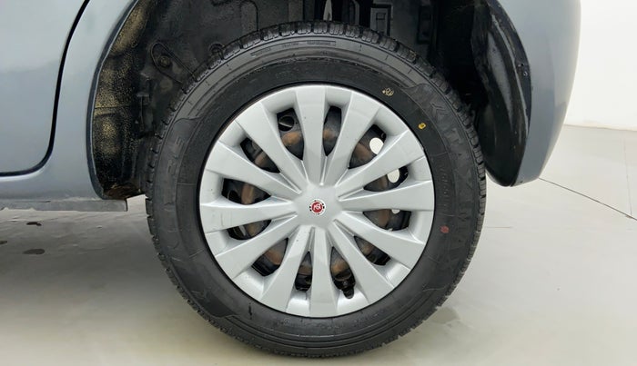 2014 Toyota Etios Liva D 4D GD, Diesel, Manual, 1,76,983 km, Left Rear Wheel