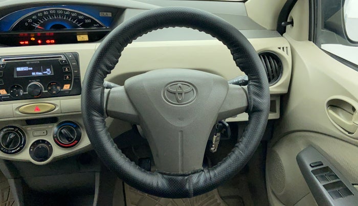 2014 Toyota Etios Liva D 4D GD, Diesel, Manual, 1,76,983 km, Steering Wheel Close Up