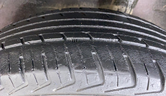 2018 Datsun Redi Go T (O), CNG, Manual, 80,245 km, Left Rear Tyre Tread