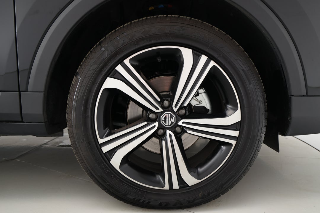 2025 MG Zst Vibe, Automatic, 4262 km, Right Front Wheel