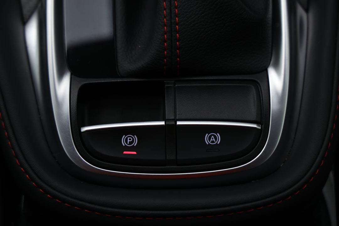 2025 MG Zst Vibe, Automatic, 4262 km, Handbrake