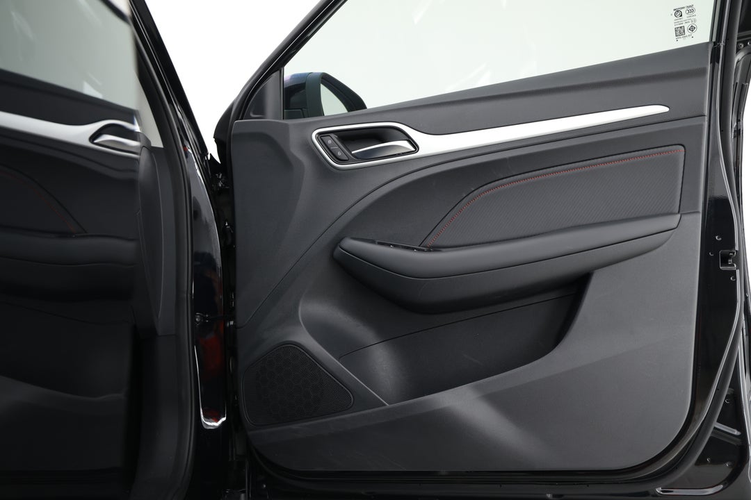 2025 MG Zst Vibe, Automatic, 4262 km, Speaker View