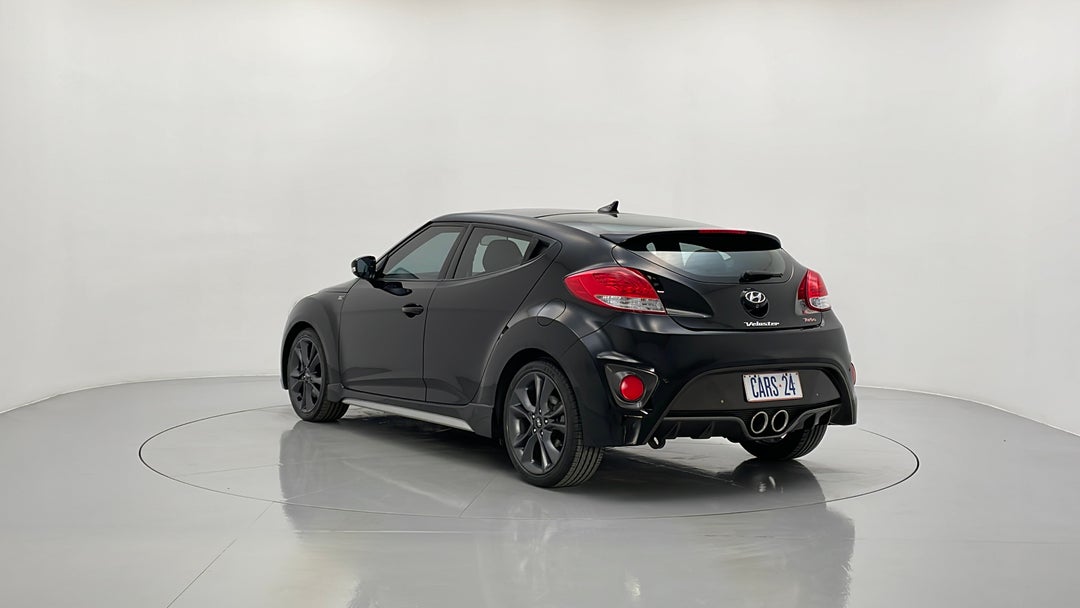 Left Back Diagonal (45- Degree) View