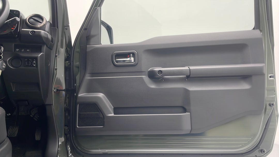 2021 Suzuki Jimny Glx (qld), Manual, 12726 km, Speaker View