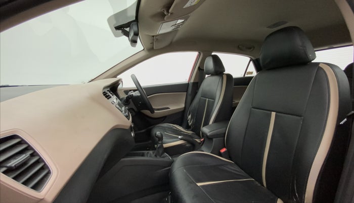 2017 Hyundai Elite i20 SPORTZ 1.2, Petrol, Manual, 58,378 km, Right Side Front Door Cabin