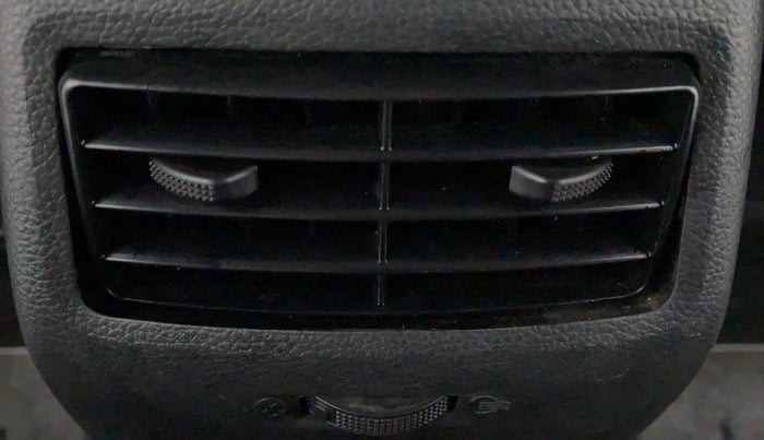 2017 Hyundai Elite i20 SPORTZ 1.2, Petrol, Manual, 58,378 km, Rear AC Vents