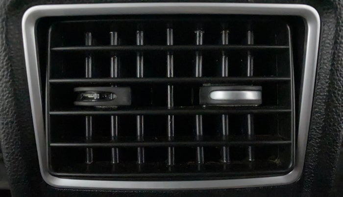 2020 Volkswagen Polo HIGHLINE PLUS 1.0L TSI, Petrol, Manual, 47,629 km, Rear AC Vents