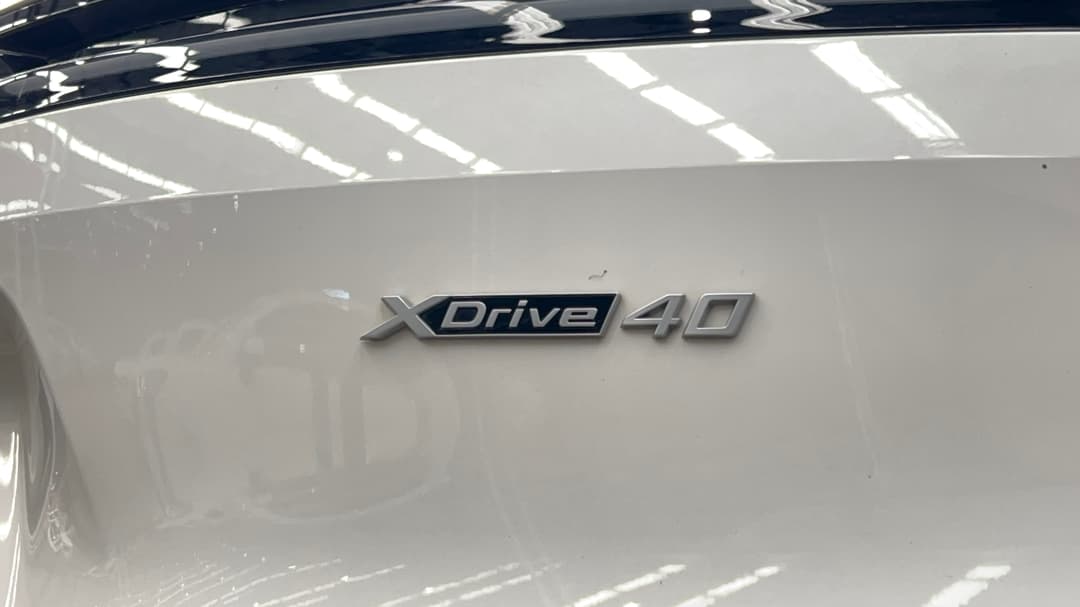 2023 BMW Ix xDrive40, Automatic, 66623 km, Badge (Boot Right Side)