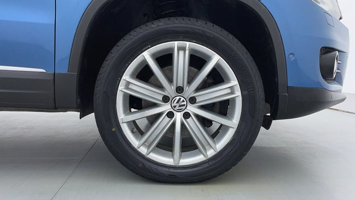Volkswagen Tiguan-Right Front Tyre