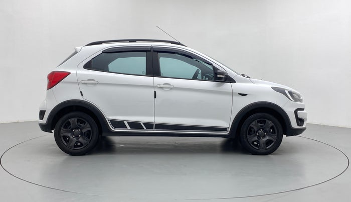 2018 Ford FREESTYLE TREND 1.2 TI-VCT, Petrol, Manual, 41,748 km, Right Side