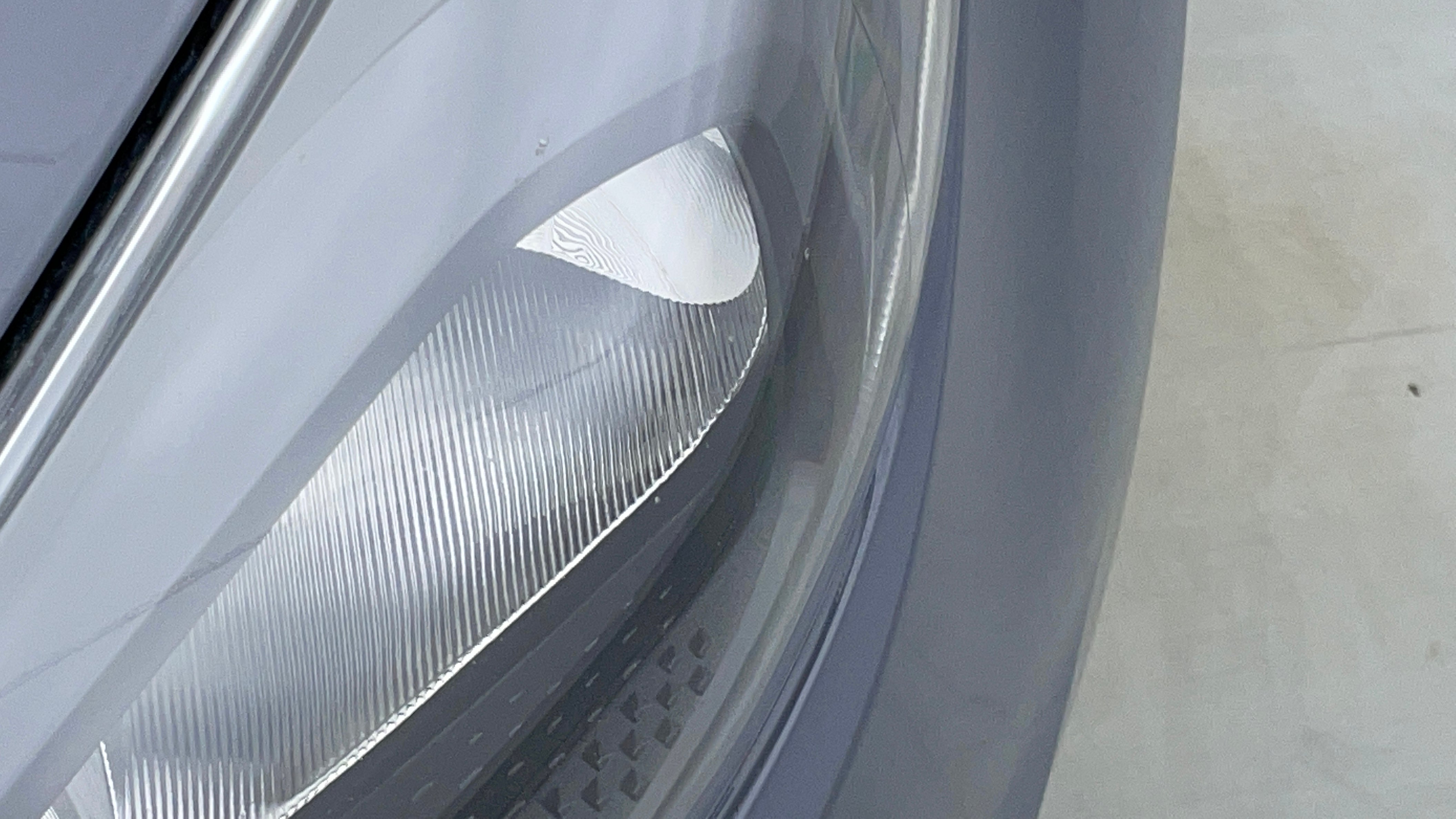 Ford Focus-Head Light LHS  Scratched