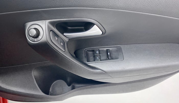 2020 Volkswagen Polo COMFORTLINE PLUS 1.0, Petrol, Manual, 9,784 km, Driver Side Door Panels Control