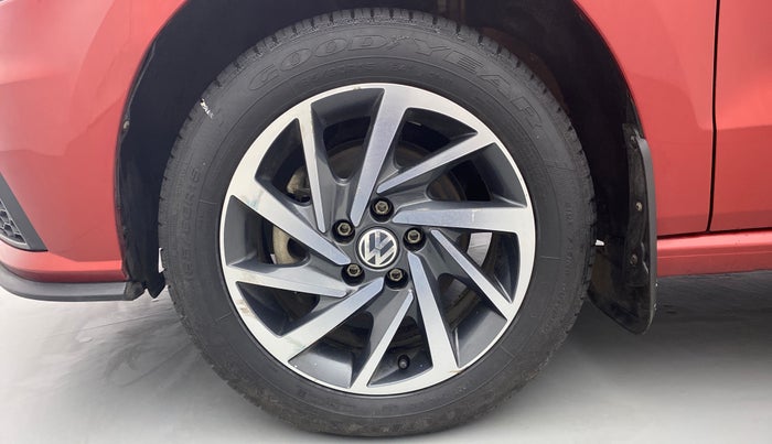 2020 Volkswagen Polo COMFORTLINE PLUS 1.0, Petrol, Manual, 9,784 km, Left Front Wheel