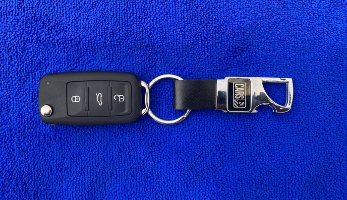 2020 Volkswagen Polo COMFORTLINE PLUS 1.0, Petrol, Manual, 9,784 km, Key Close Up
