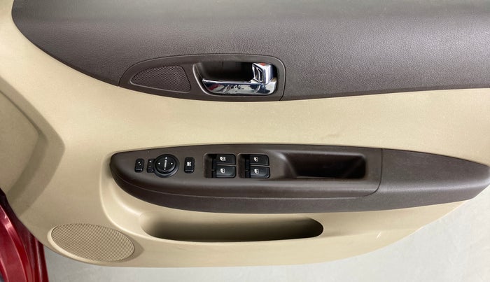2010 Hyundai i20 SPORTZ 1.2, Petrol, Manual, 18,327 km, Driver Side Door Panels Control