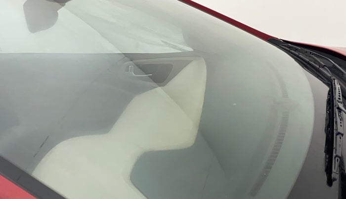 2014 Hyundai Elite i20 SPORTZ 1.2, Petrol, Manual, 1,05,481 km, Front windshield - Minor spot on windshield