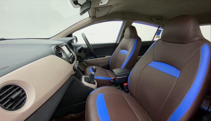 2018 Hyundai Grand i10 SPORTZ (O) 1.2 KAPPA VTVT, Petrol, Manual, 1,03,142 km, Right Side Front Door Cabin