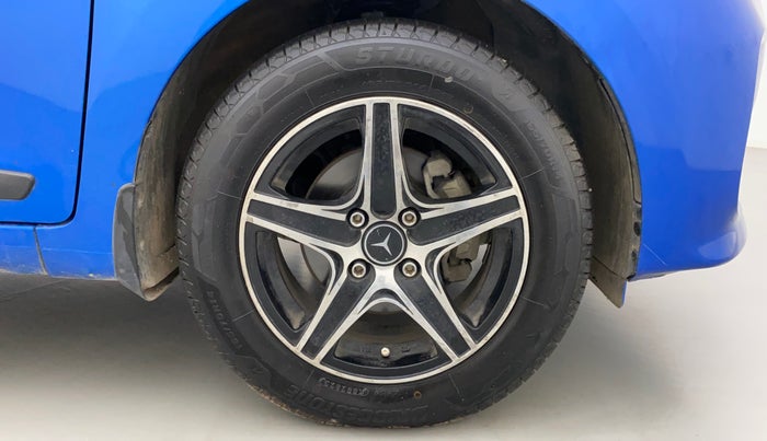2018 Hyundai Grand i10 SPORTZ (O) 1.2 KAPPA VTVT, Petrol, Manual, 1,03,142 km, Right Front Wheel