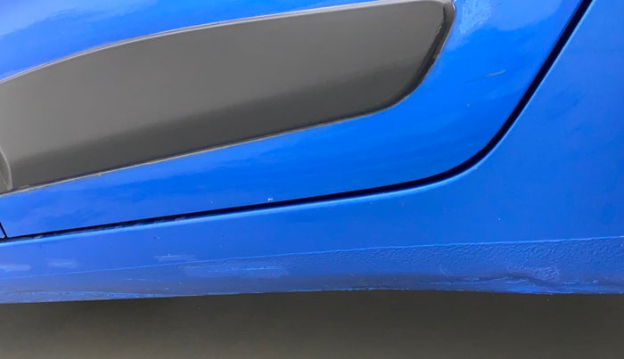 2018 Hyundai Grand i10 SPORTZ (O) 1.2 KAPPA VTVT, Petrol, Manual, 1,03,142 km, Left running board - Slightly dented