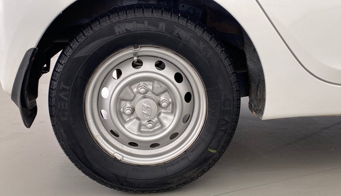 2015 Hyundai Eon ERA PLUS, Petrol, Manual, 33,012 km, Right Rear Wheel